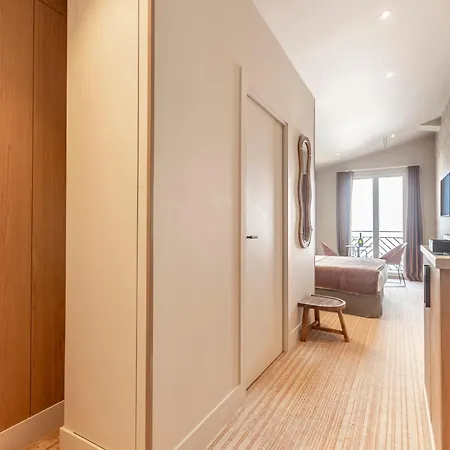 Fl By Sweett Hotel