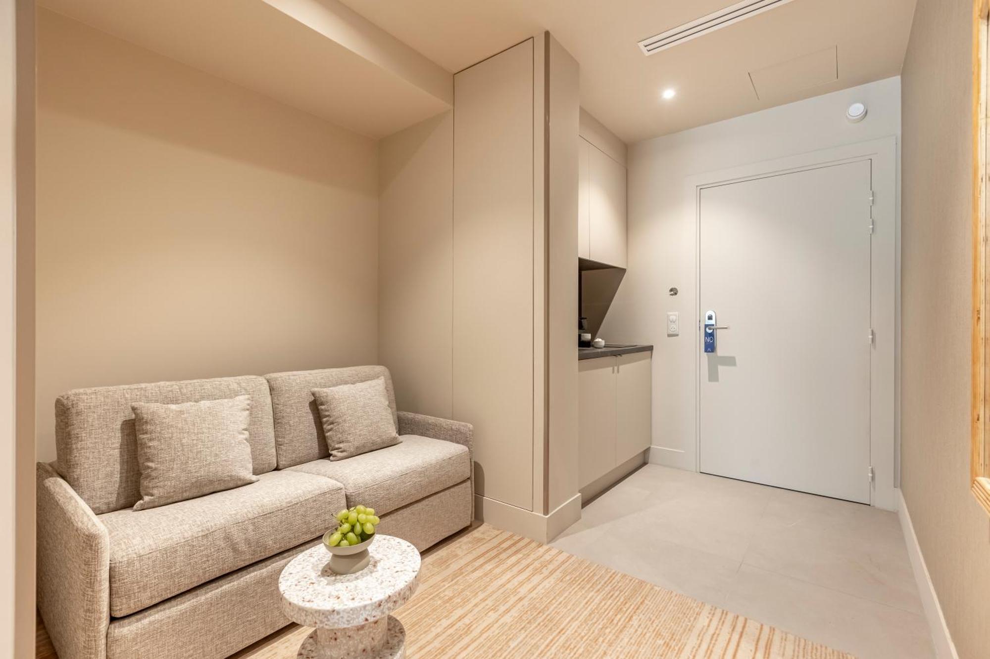 Fl By Sweett Hotel Paris