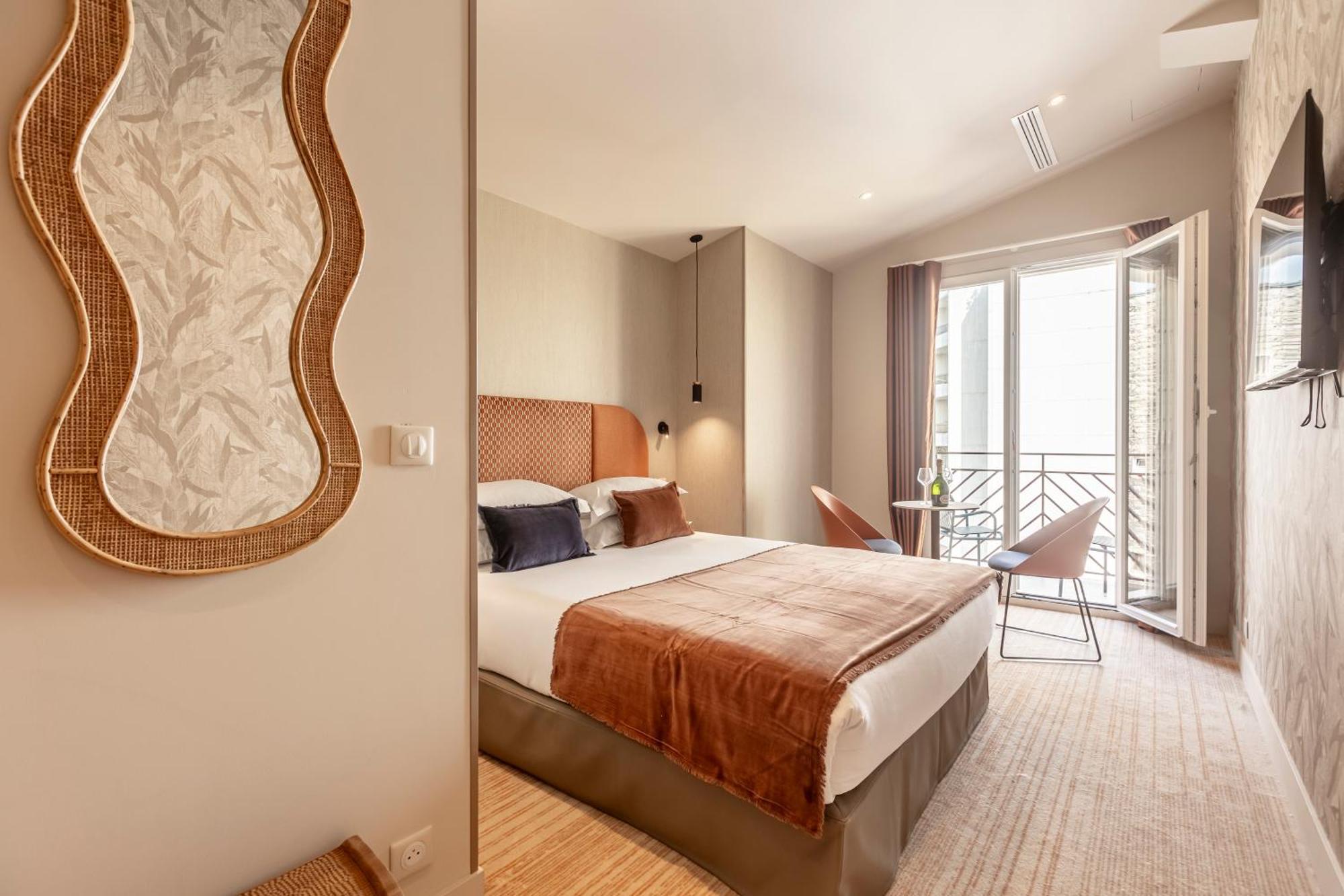 Fl By Sweett Hotel